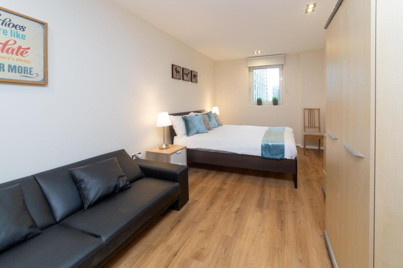 Royal Crossharbour Apartment London Exterior photo